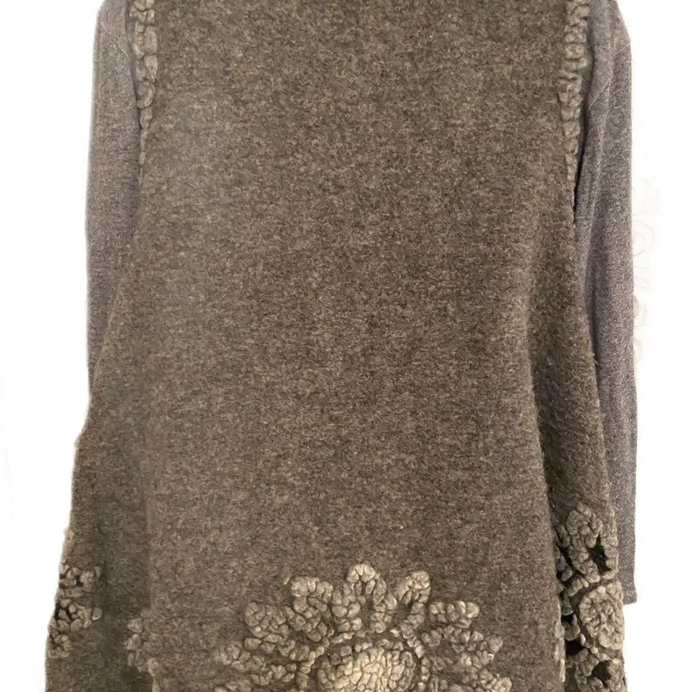Fleur  de Lis Wrap Swester Vest -S gray /gray embroidered, wool blend